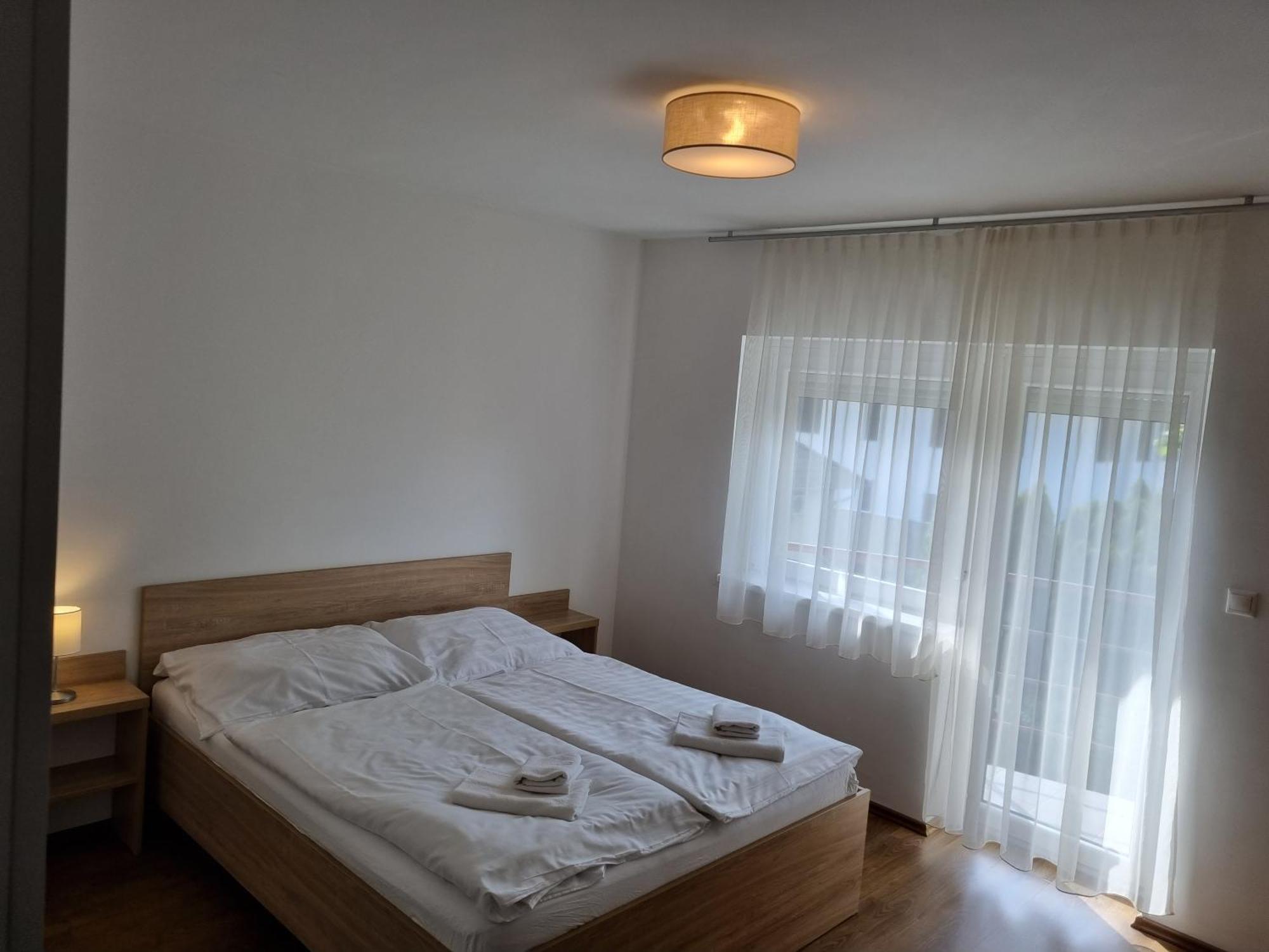 Adam Apartmanhaz Siófok Rom bilde