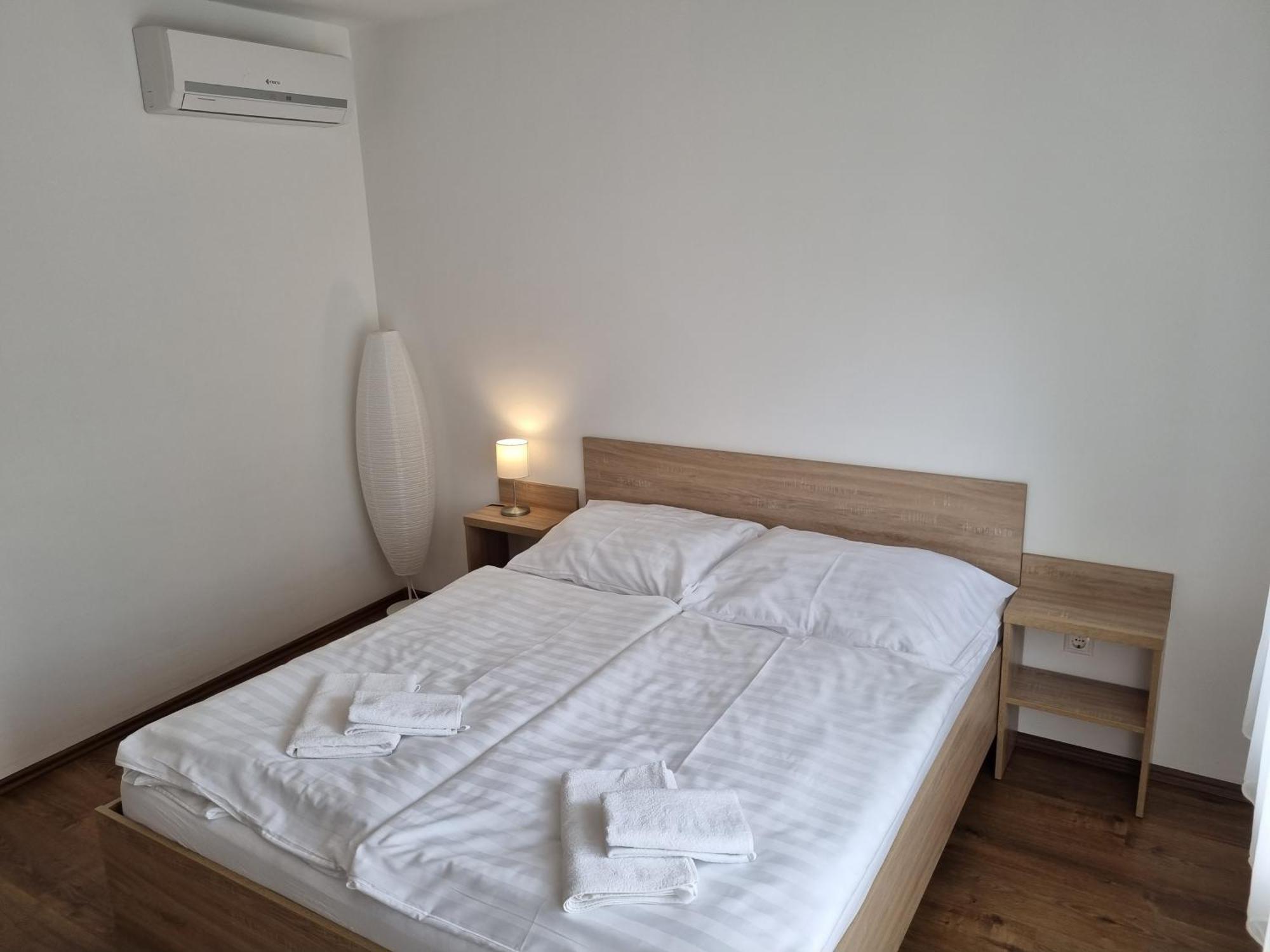 Adam Apartmanhaz Siófok Rom bilde