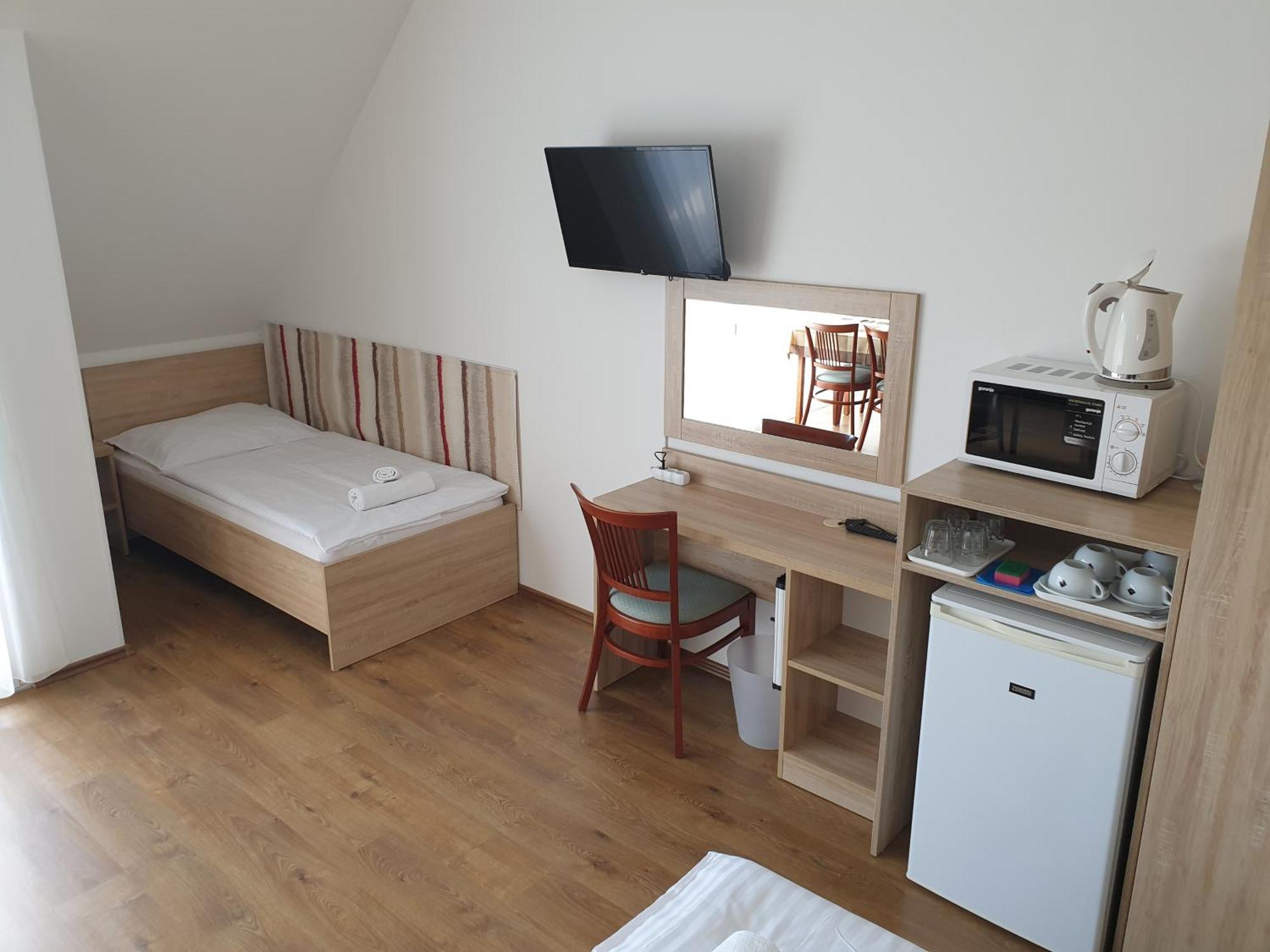 Adam Apartmanhaz Siófok Rom bilde